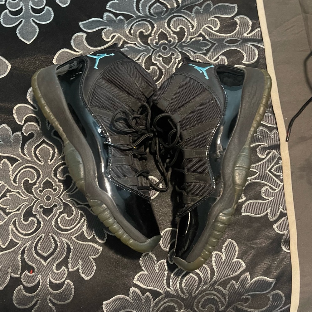 Jordan 11s